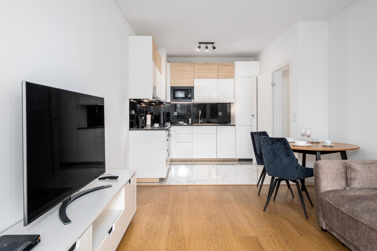 1 Sierpnia Street Appartement *